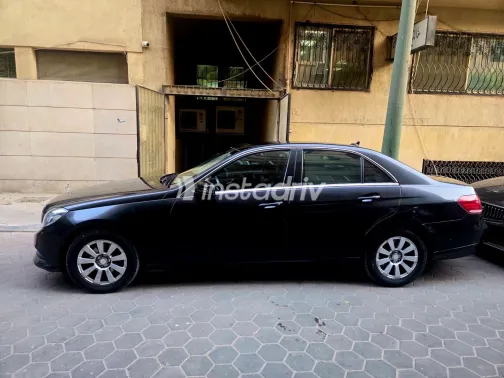 Mercedes E 200 2014 Black Automatic Used for Sale in Greater Cairo ( Cairo + Giza) - 5