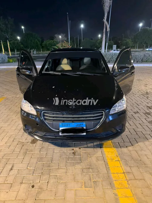 Peugeot 301 2017 Black Automatic Used for Sale in Greater Cairo ( Cairo + Giza) - 8
