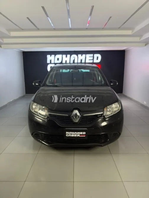 Renault Logan 2016 Black Manual Used for Sale in Greater Cairo ( Cairo + Giza) - 5