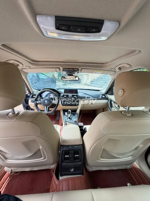 BMW 320 2017 Blue Automatic Used for Sale in Greater Cairo ( Cairo + Giza) - 10