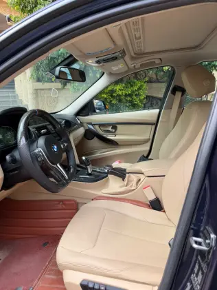 BMW 320 2017 Blue Automatic Used for Sale in Greater Cairo ( Cairo + Giza)