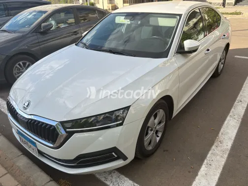سكودا اوكتافيا 2022 أبيض أوتوماتيك مستعملة للبيع في القاهرة الكبرى ( القاهرة - الجيزة) - 2