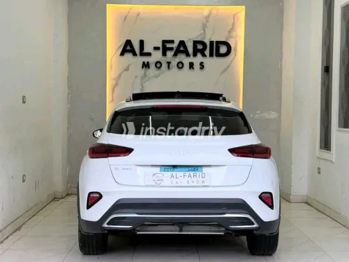 Kia Xceed 2024 White Automatic Used for Sale in Greater Cairo ( Cairo + Giza) - 10