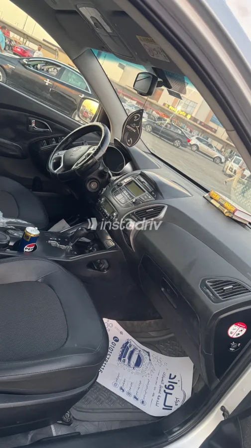 Hyundai IX 35 2014 Silver Automatic Used for Sale in Greater Cairo ( Cairo + Giza) - 4