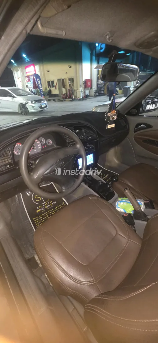 Daewoo Nubira 2001 Beige Manual Used for Sale in Greater Cairo ( Cairo + Giza) - 2