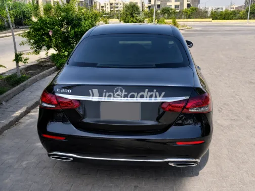 Mercedes E 200 2022 Black Automatic Used for Sale in Greater Cairo ( Cairo + Giza) - 1