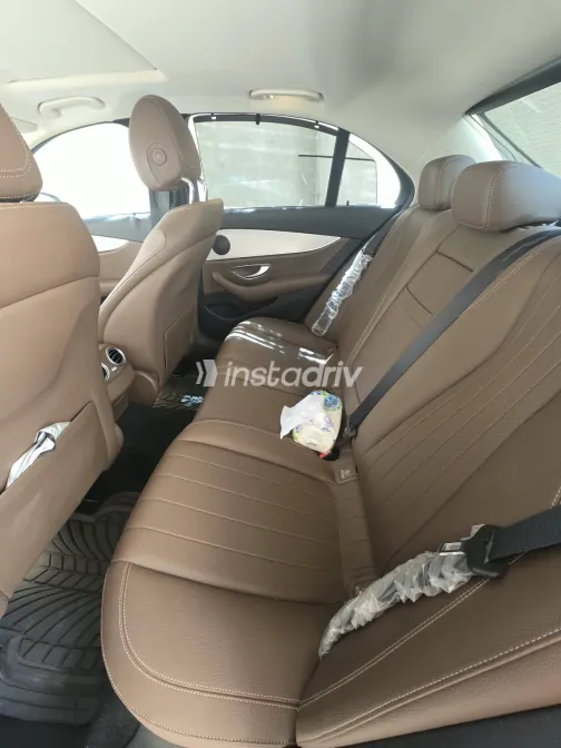Mercedes E 200 2022 Black Automatic Used for Sale in Greater Cairo ( Cairo + Giza) - 10