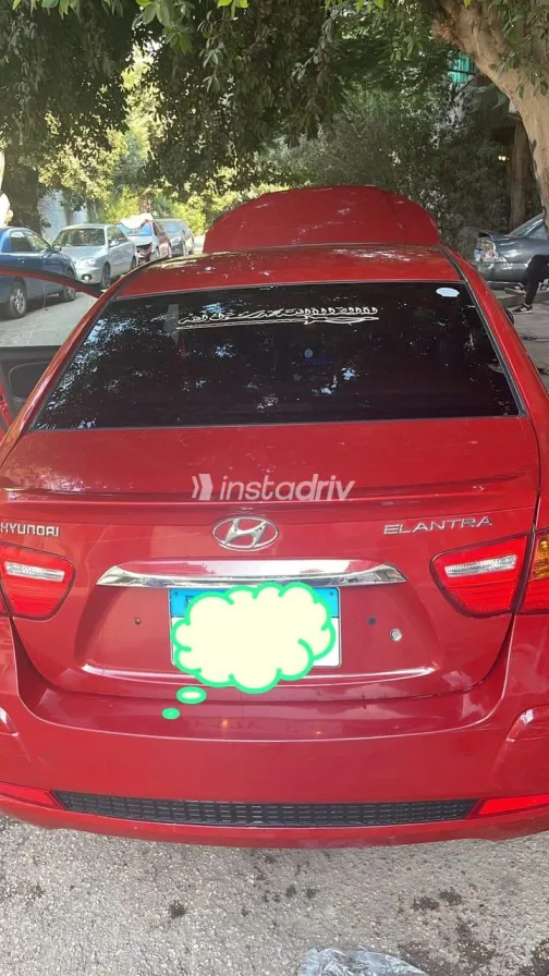 Hyundai Elantra 2022 Red Automatic Used for Sale in Greater Cairo ( Cairo + Giza) - 5