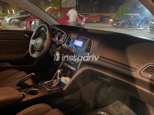 رينو ميجان 2019 رمادي أوتوماتيك مستعملة للبيع في القاهرة الكبرى ( القاهرة - الجيزة) - 3