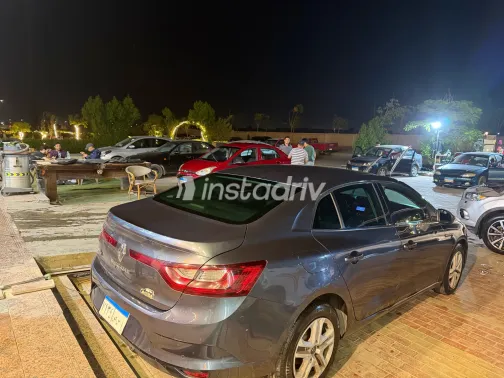 رينو ميجان 2019 رمادي أوتوماتيك مستعملة للبيع في القاهرة الكبرى ( القاهرة - الجيزة) - 5