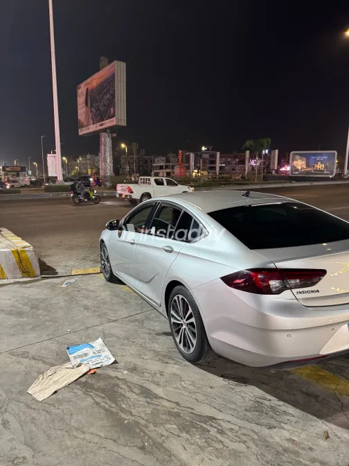 Opel Insignia 2020 Silver Automatic Used for Sale in Greater Cairo ( Cairo + Giza) - 3