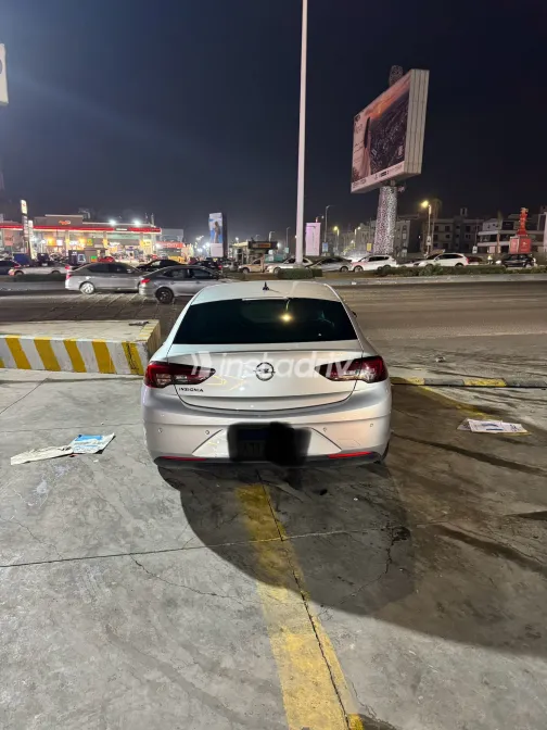 Opel Insignia 2020 Silver Automatic Used for Sale in Greater Cairo ( Cairo + Giza) - 10
