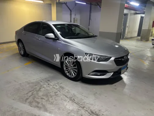 Opel Insignia 2019 Silver Automatic Used for Sale in Greater Cairo ( Cairo + Giza) - 2