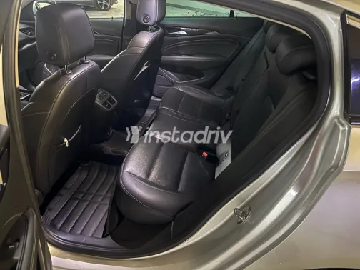 Opel Insignia 2019 Silver Automatic Used for Sale in Greater Cairo ( Cairo + Giza) - 5