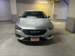 Opel Insignia 2019 Silver Automatic Used for Sale in Greater Cairo ( Cairo + Giza)