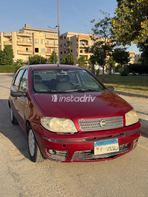 Fiat Punto 2009 White Manual Used for Sale in Greater Cairo ( Cairo + Giza) - 3
