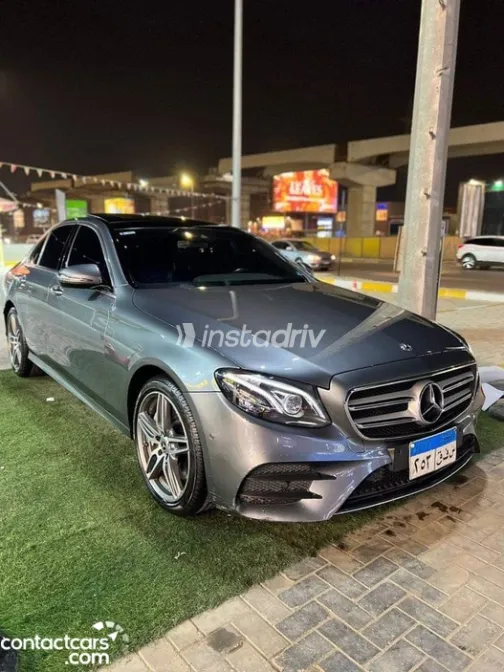 Mercedes E 300 2017 Gray Automatic Used for Sale in Greater Cairo ( Cairo + Giza) - 2
