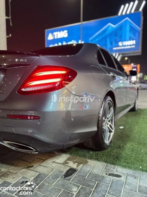 Mercedes E 300 2017 Gray Automatic Used for Sale in Greater Cairo ( Cairo + Giza) - 7