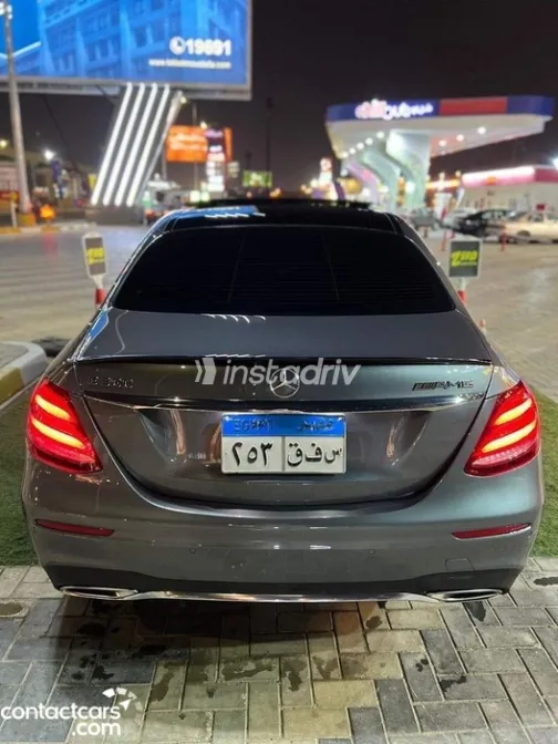 Mercedes E 300 2017 Gray Automatic Used for Sale in Greater Cairo ( Cairo + Giza) - 8