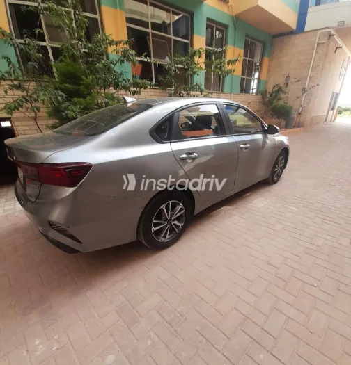Kia Grand Cerato 2022 Gray Automatic Used for Sale in Greater Cairo ( Cairo + Giza) - 10