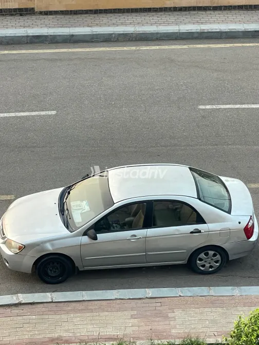 Kia Cerato 2006 Silver Automatic Used for Sale in Greater Cairo ( Cairo + Giza) - 7