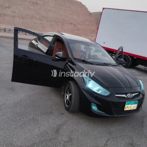 Hyundai Accent RB 2015 Black Automatic Used for Sale in Greater Cairo ( Cairo + Giza) - 1