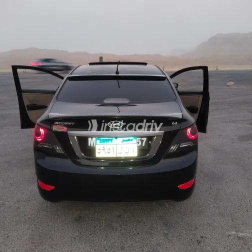 Hyundai Accent RB 2015 Black Automatic Used for Sale in Greater Cairo ( Cairo + Giza) - 9