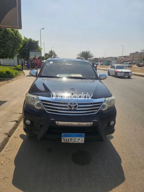 Toyota Fortuner 2013 Black Automatic Used for Sale in Greater Cairo ( Cairo + Giza) - 5