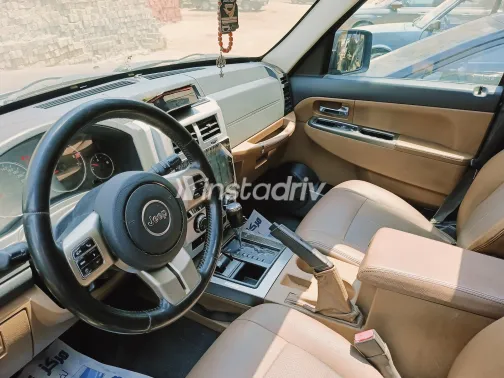 Jeep Cherokee 2012 Black Automatic Used for Sale in Greater Cairo ( Cairo + Giza) - 4