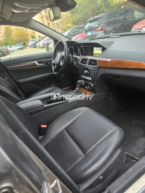 Mercedes C 250 2012 Silver Automatic Used for Sale in Greater Cairo ( Cairo + Giza) - 4