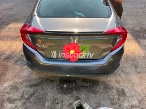 Honda Civic 2017 Gray Automatic Used for Sale in Greater Cairo ( Cairo + Giza) - 1