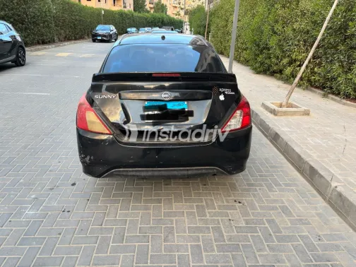 Nissan Sunny 2020 Black Automatic Used for Sale in Greater Cairo ( Cairo + Giza) - 5