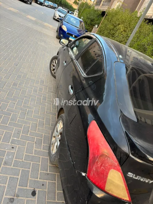 Nissan Sunny 2020 Black Automatic Used for Sale in Greater Cairo ( Cairo + Giza) - 6