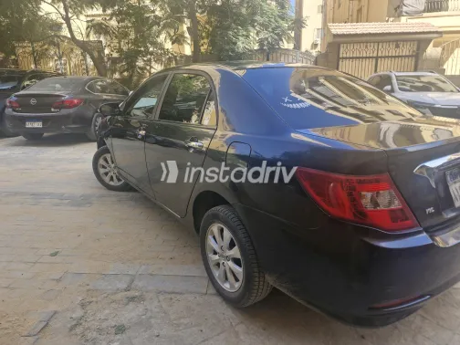 بى واى دى‬ F3 2024 أسود يدوي مستعملة للبيع في القاهرة الكبرى ( القاهرة - الجيزة) - 3