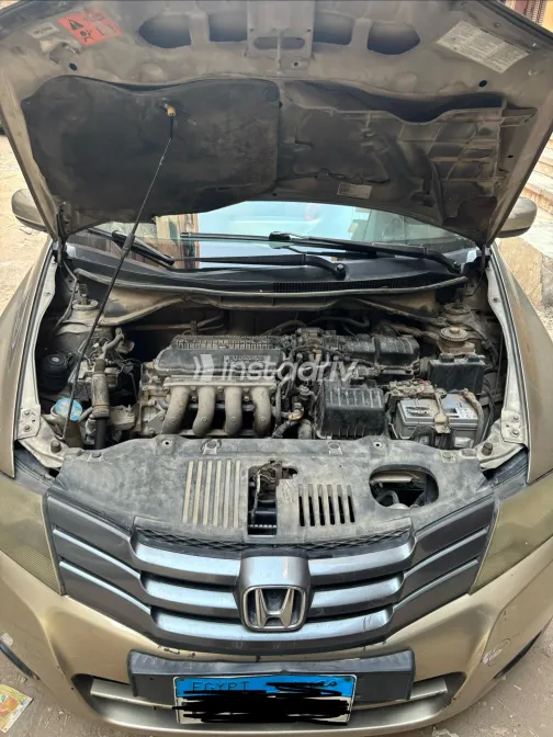 Honda City 2009 Gold Automatic Used for Sale in Greater Cairo ( Cairo + Giza) - 4