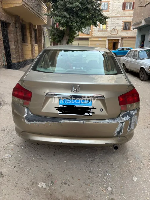 Honda City 2009 Gold Automatic Used for Sale in Greater Cairo ( Cairo + Giza) - 8
