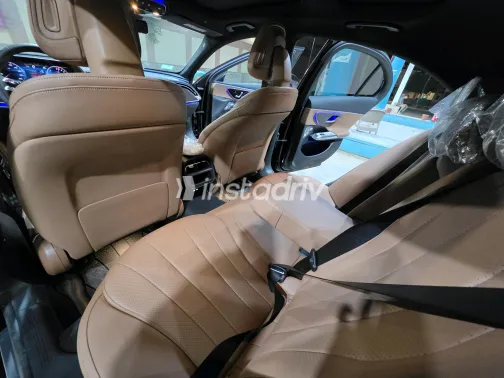 Mercedes E 300 2024 Black Automatic Used for Sale in Greater Cairo ( Cairo + Giza) - 6
