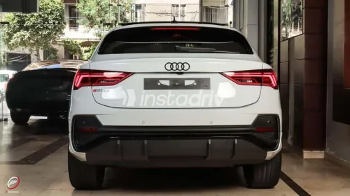 Audi Q3 2023 White Automatic Used for Sale in Greater Cairo ( Cairo + Giza) - 3