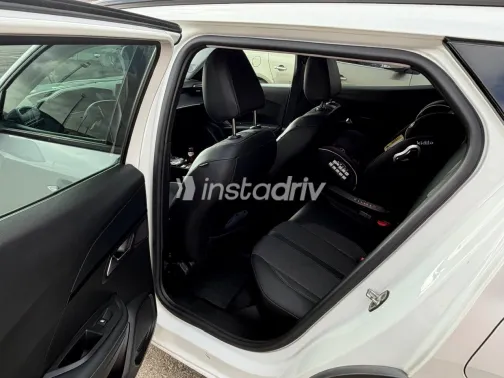Peugeot 2008 2021 White Automatic Used for Sale in Greater Cairo ( Cairo + Giza) - 5
