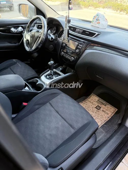 Nissan Qashqai 2017 Purple Automatic Used for Sale in Greater Cairo ( Cairo + Giza) - 8