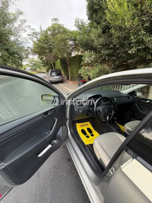 Seat Toledo 2019 Bronze Automatic Used for Sale in Greater Cairo ( Cairo + Giza) - 3