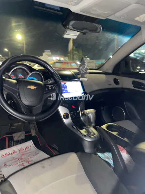 Chevrolet Cruze 2013 Black Automatic Used for Sale in Greater Cairo ( Cairo + Giza) - 6