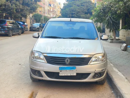 Renault Logan 2010 Silver Manual Used for Sale in Greater Cairo ( Cairo + Giza) - 5