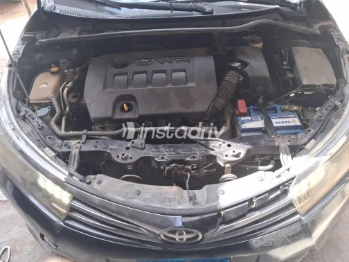 Toyota Corolla 2014 Black Automatic Used for Sale in Greater Cairo ( Cairo + Giza) - 6