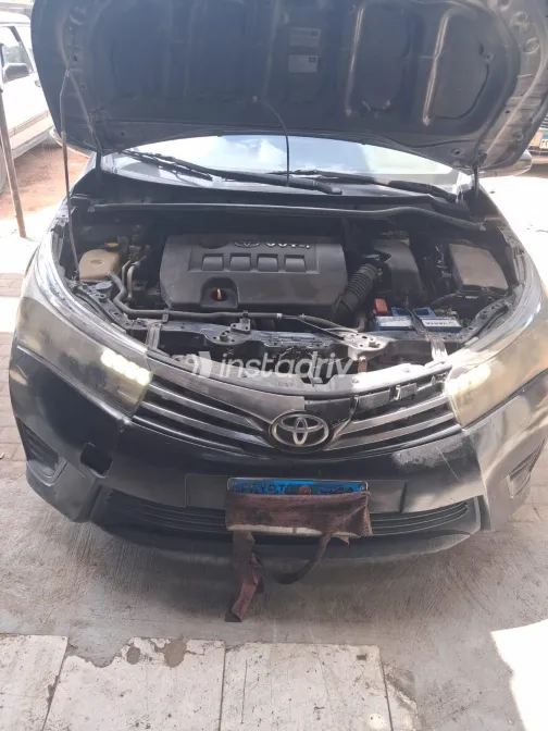 Toyota Corolla 2014 Black Automatic Used for Sale in Greater Cairo ( Cairo + Giza) - 7