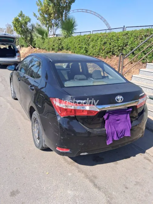 Toyota Corolla 2014 Black Automatic Used for Sale in Greater Cairo ( Cairo + Giza) - 8