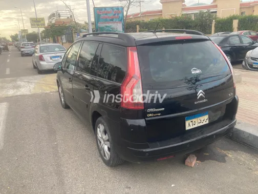 Citroën C4 Grand Picasso 2012 Black Automatic Used for Sale in Greater Cairo ( Cairo + Giza) - 3