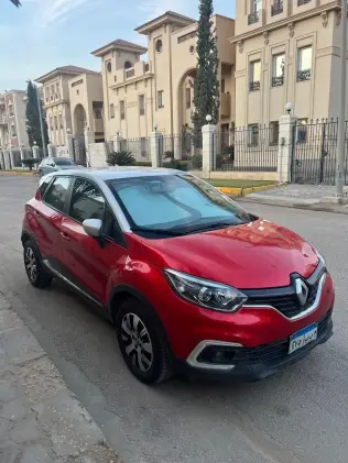 Renault Captur 2018 Red Automatic Used for Sale in Greater Cairo ( Cairo + Giza)