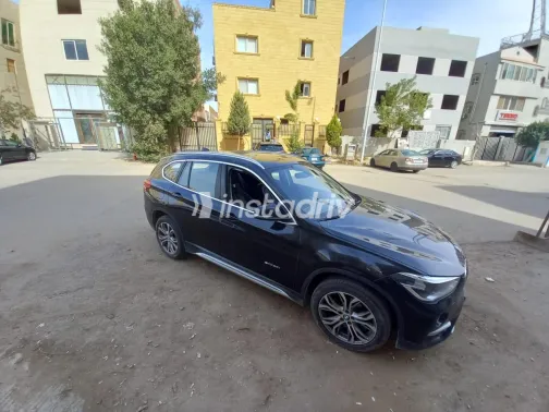 بي ام دبليو X1 2018 أسود أوتوماتيك مستعملة للبيع في القاهرة الكبرى ( القاهرة - الجيزة) - 5