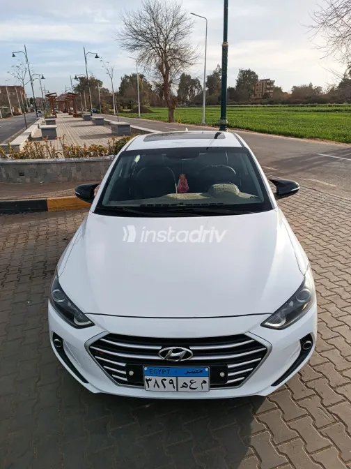 Hyundai I10 2016 White Automatic Used for Sale in Greater Cairo ( Cairo + Giza) - 8
